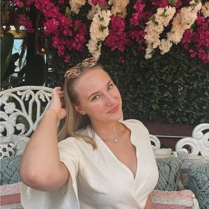 Meet your Posher, Victoria